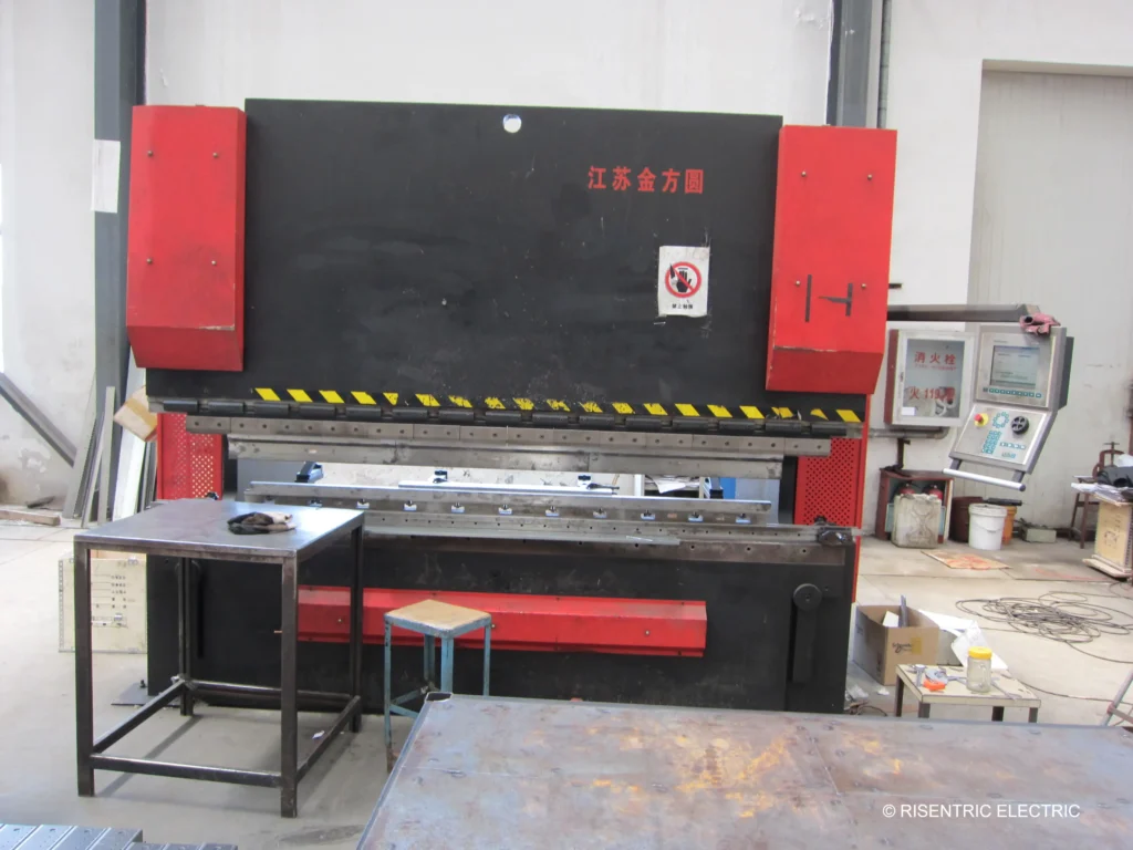 CNC-Hydraulik-Abkantpresse